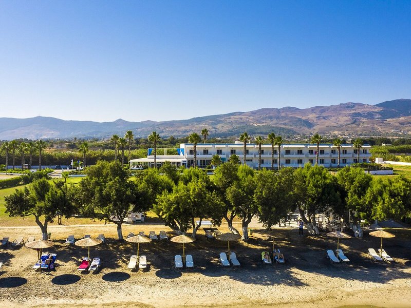 Costa Angela Seaside Resort 4