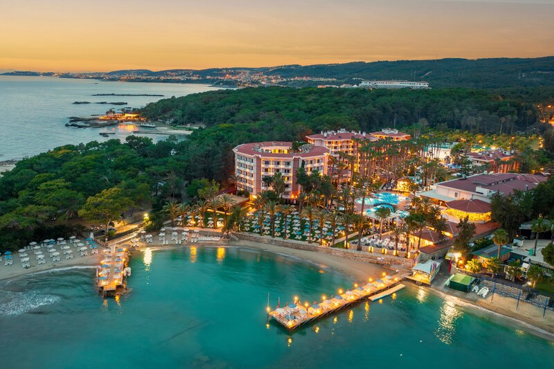 UTOPIA Resort & Residence 36