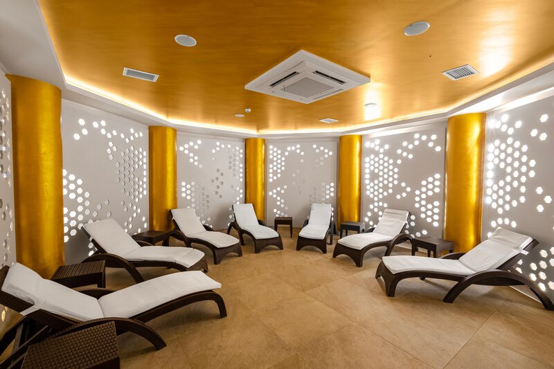 UTOPIA Resort & Residence 61