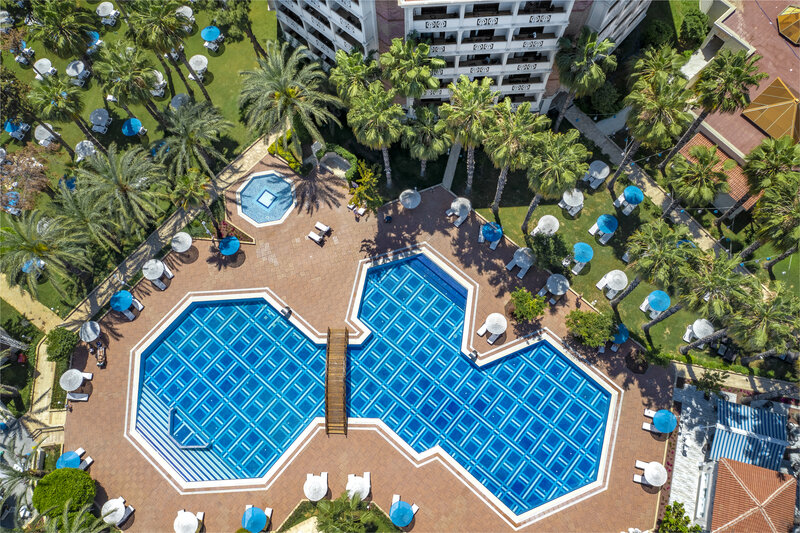 UTOPIA Resort & Residence 10