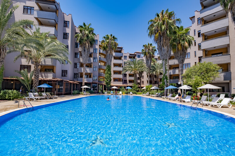 UTOPIA Resort & Residence 12