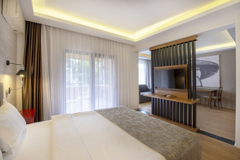 UTOPIA Resort & Residence 24