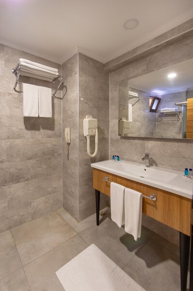 UTOPIA Resort & Residence 49