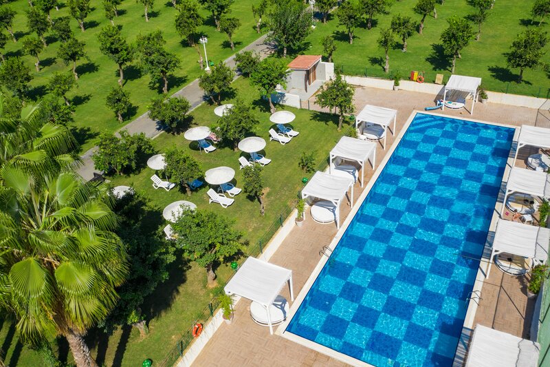 UTOPIA Resort & Residence 73