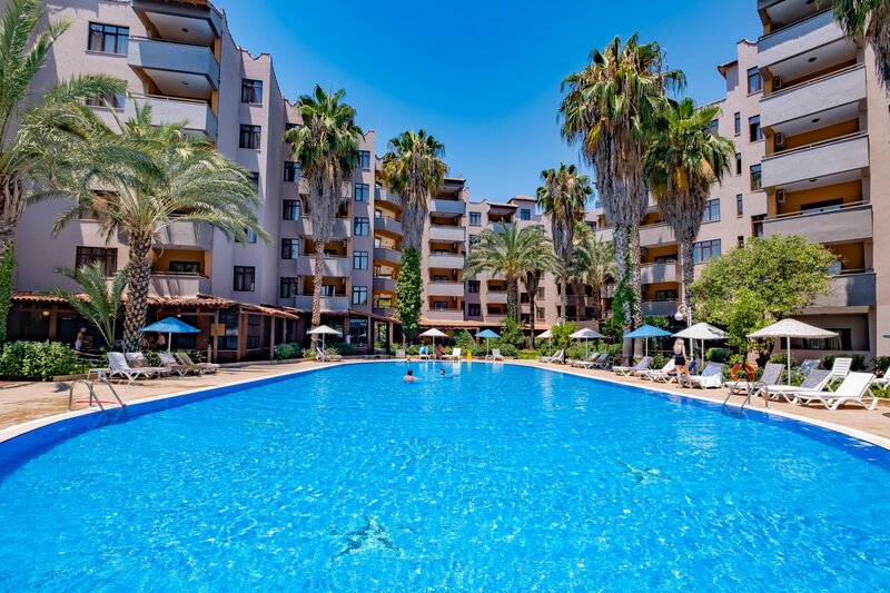 UTOPIA Resort & Residence 32