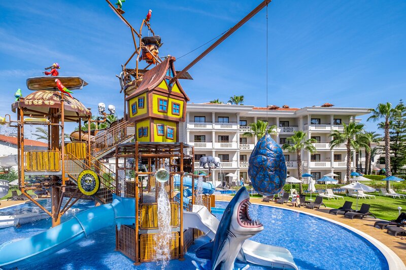 UTOPIA Resort & Residence 40
