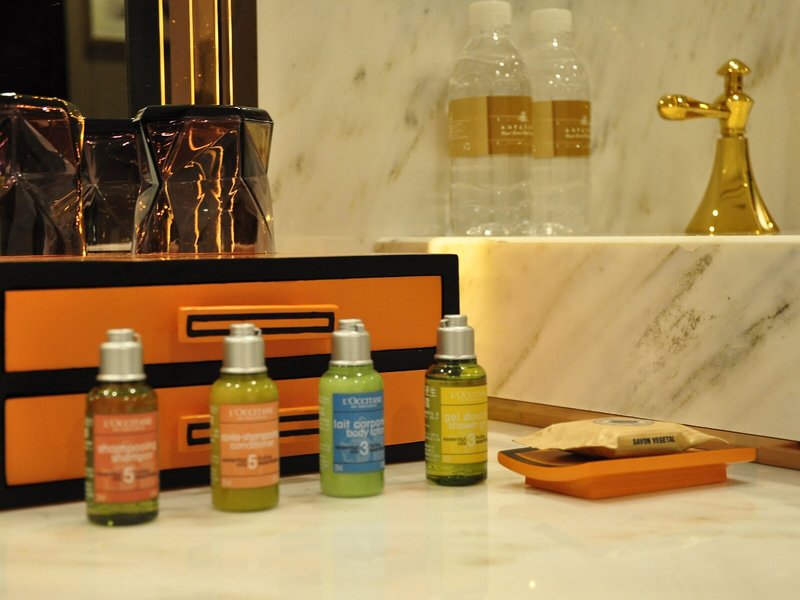 Royal Garden Hotel Shanghai 21 - Restaurant