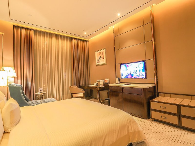 Royal Garden Hotel Shanghai 34 - Room Example