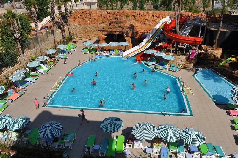Green Life Hotel 6