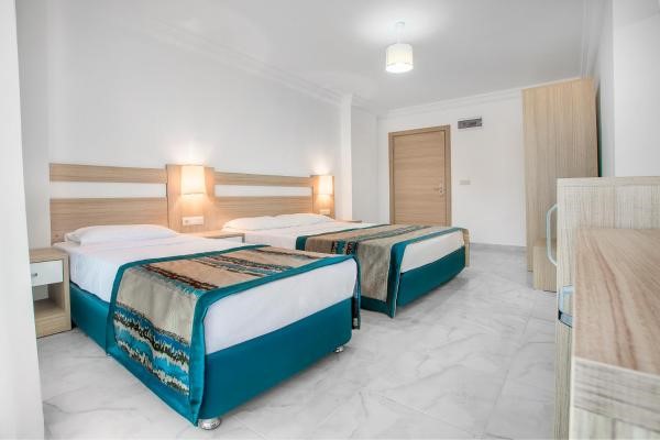 Green Life Hotel 12
