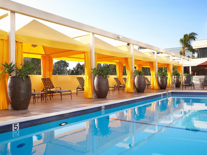 Renaissance Newport Beach  10