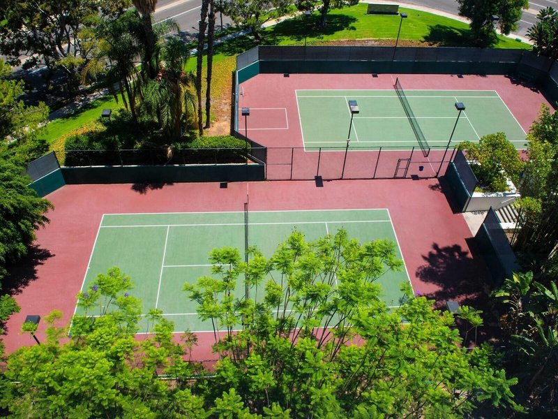 Renaissance Newport Beach  31