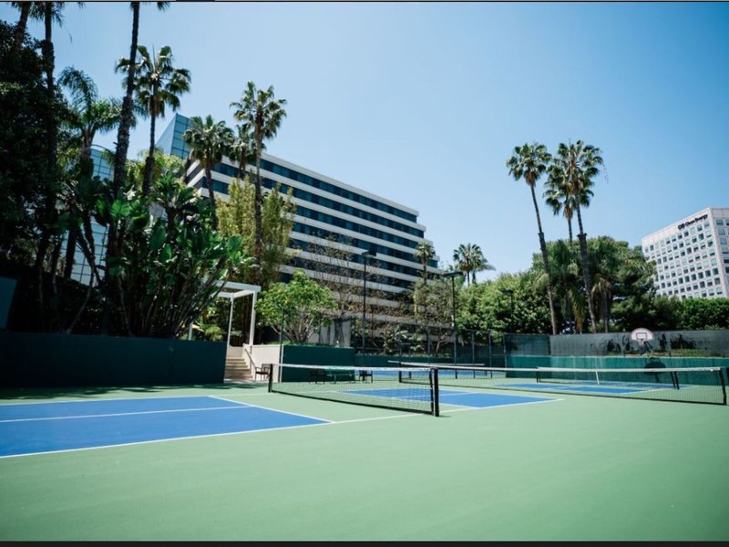 Renaissance Newport Beach  32