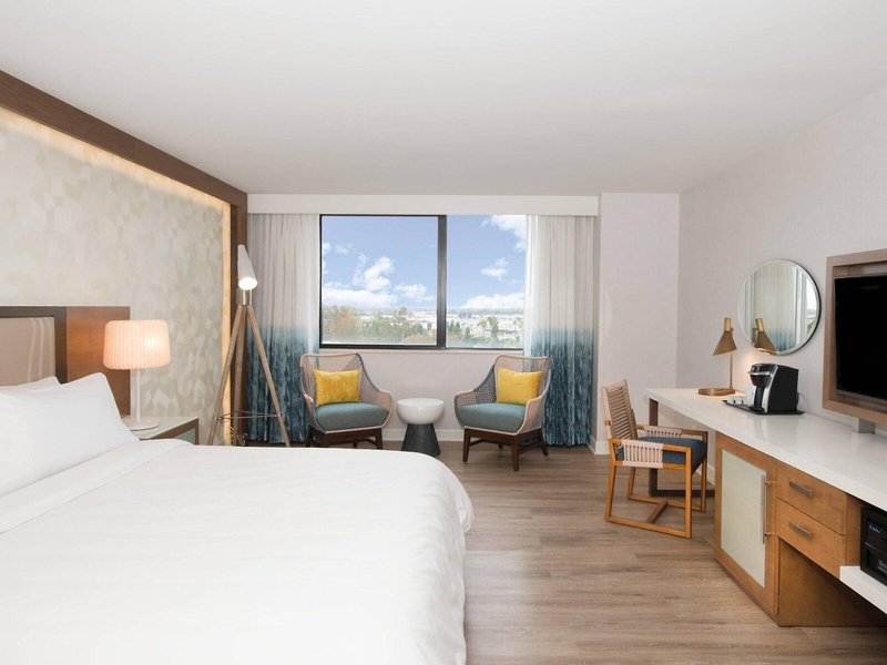 Renaissance Newport Beach  34