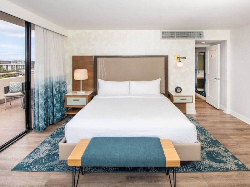 Renaissance Newport Beach  40