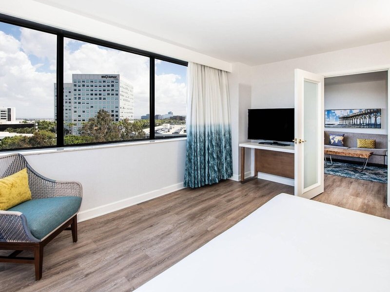 Renaissance Newport Beach  42