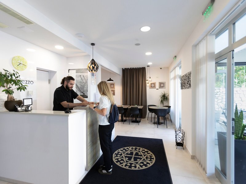 Boutique Hotel Intermezzo 10