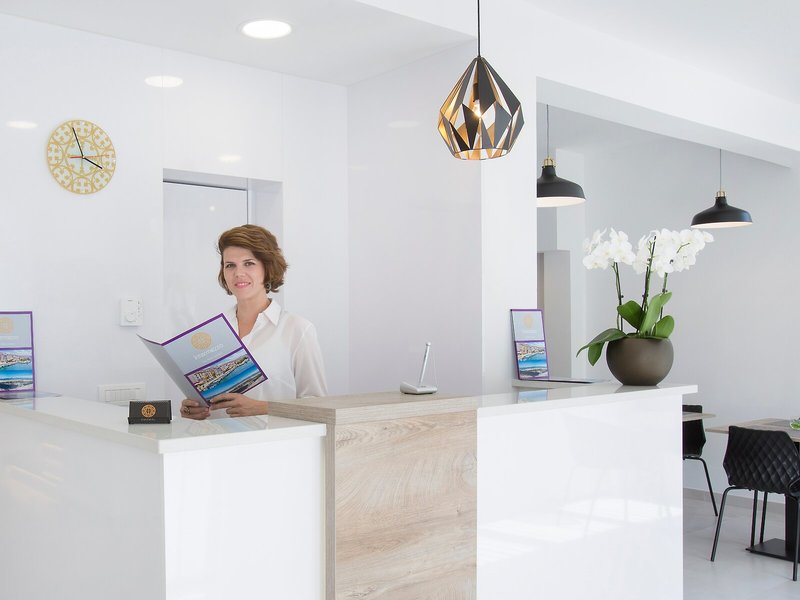 Boutique Hotel Intermezzo 12