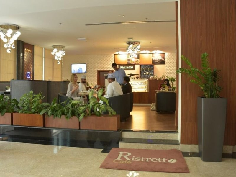 Golden Tulip Headington Ruwi 9