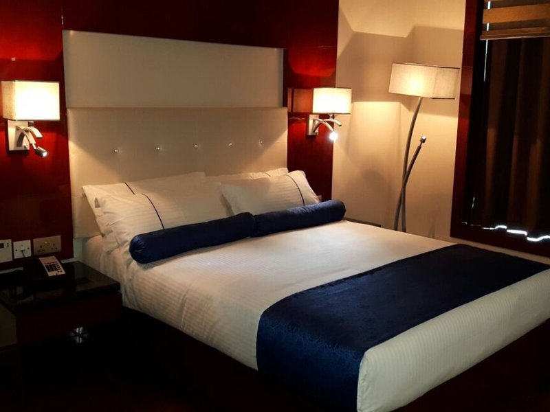 Golden Tulip Headington Ruwi 20