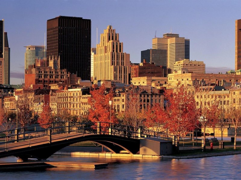 SpringHill Suites Old Montreal 2