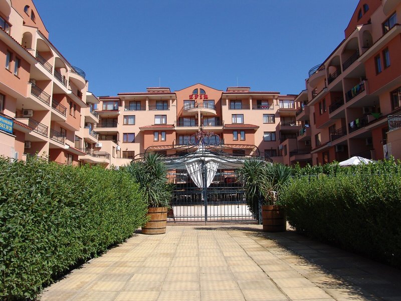 Efir Aparthotel 1