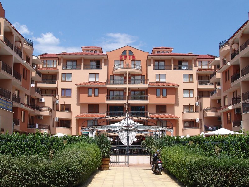 Efir Aparthotel 3