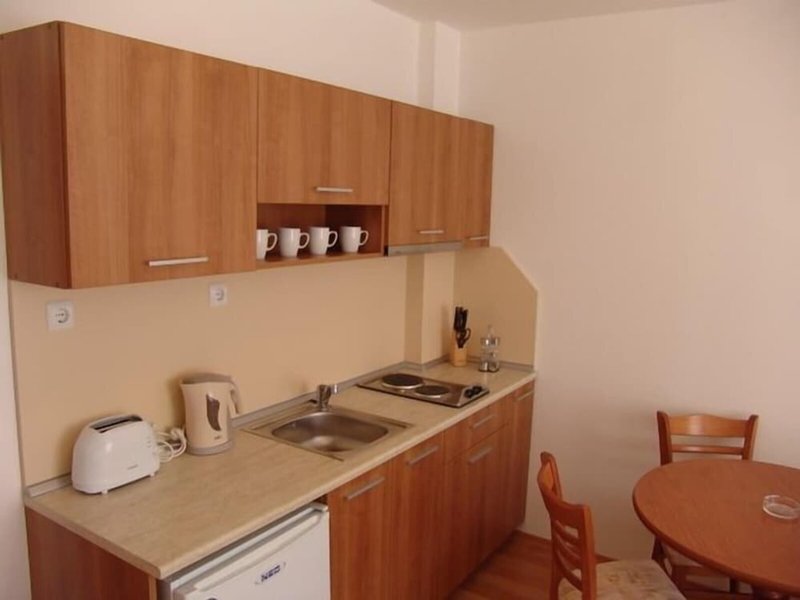 Efir Aparthotel 14