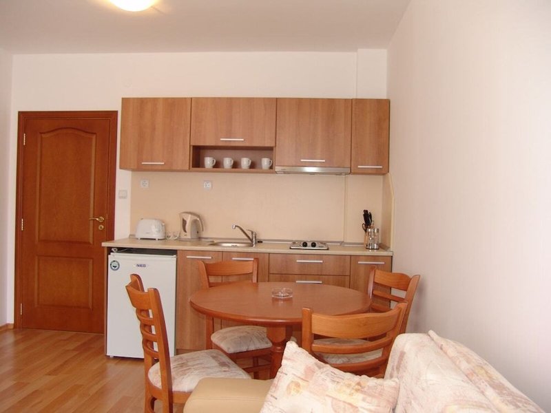Efir Aparthotel 16