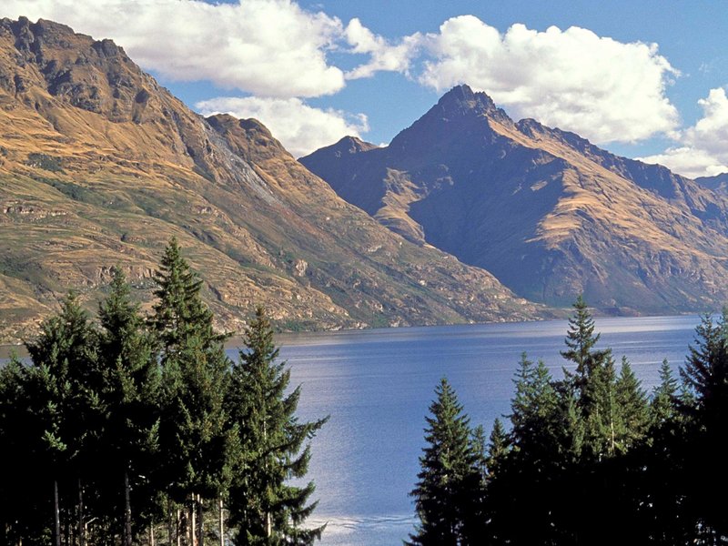 Mercure Queenstown Resort 1