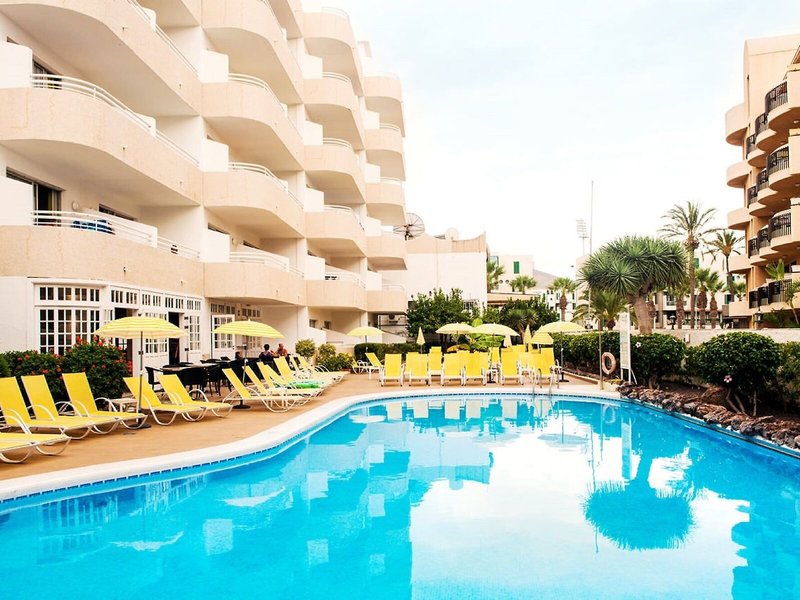 Coral California 2 - Exterior