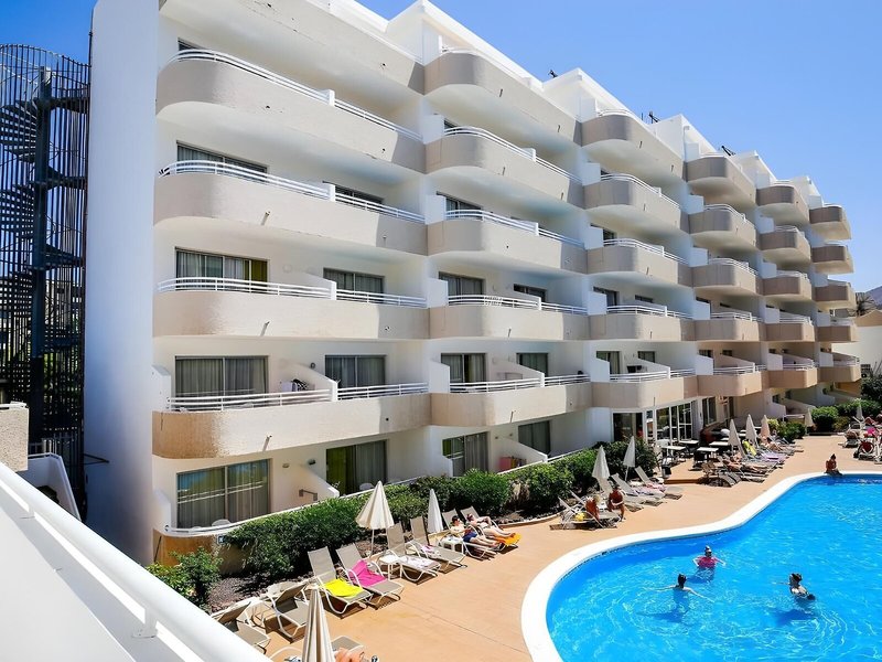 Coral California 17 - Outdoor Pool