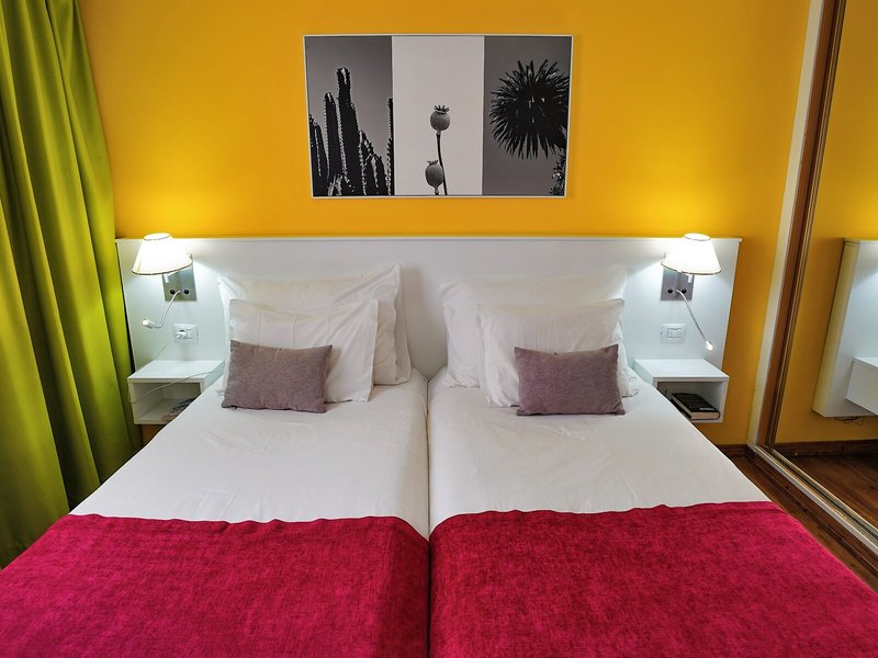 Coral California 32 - Room Example