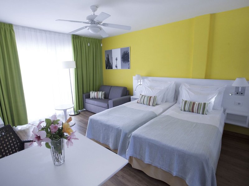 Coral California 38 - Room Example