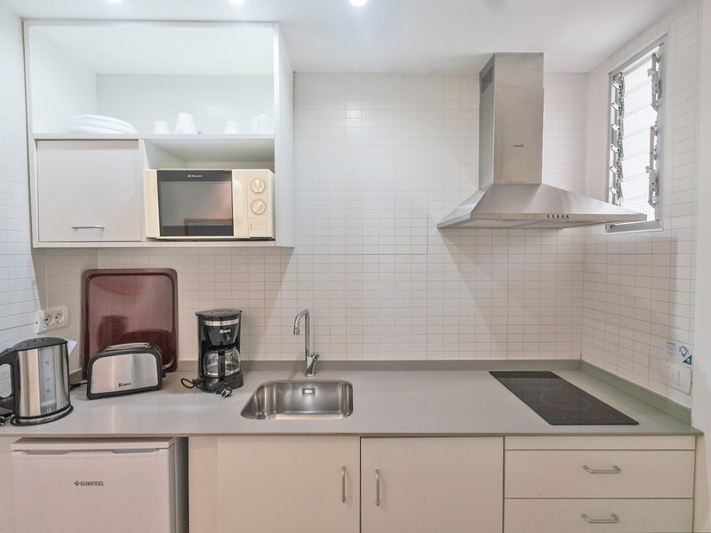 Coral California 40 - Room Example