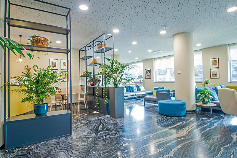 ARK 12 - Lounge / Lobby