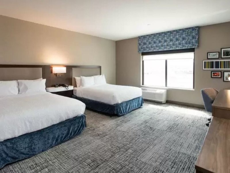 Hampton Inn & Suites St. George 13
