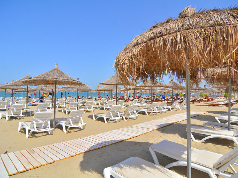 Sandy Beach Resort 5
