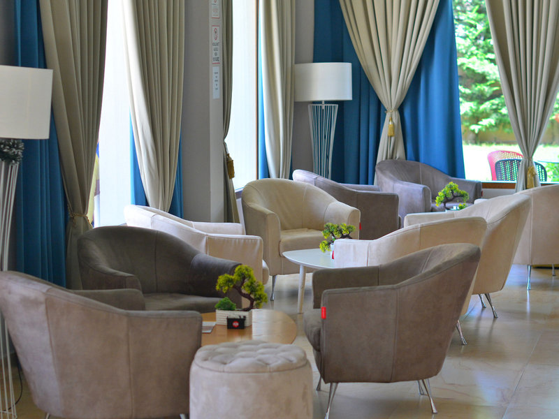 Sandy Beach Resort 12