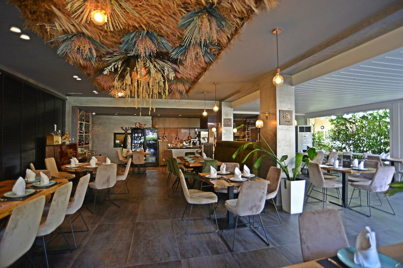 Sandy Beach Resort 14