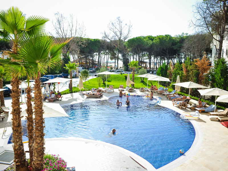 Sandy Beach Resort 5