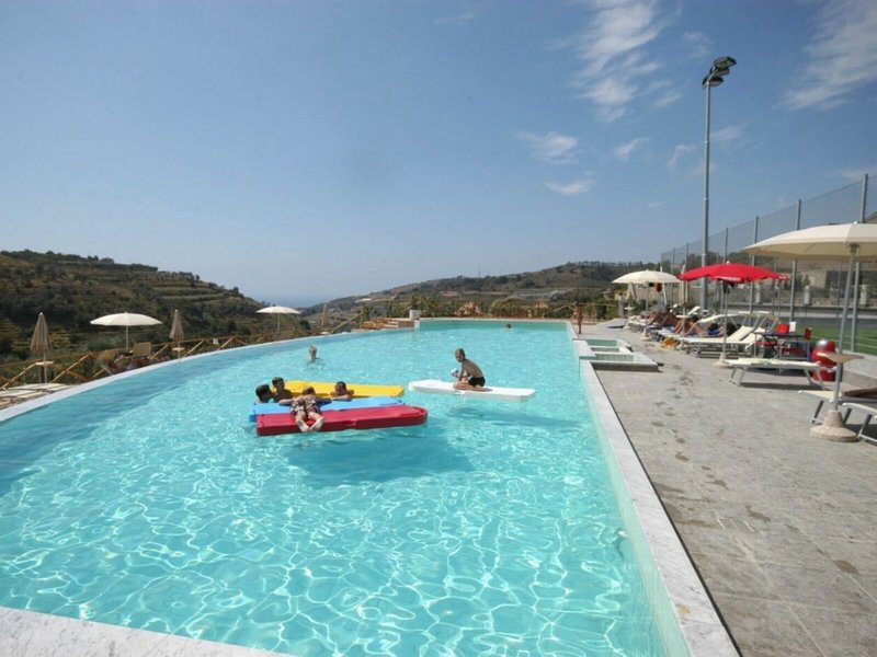 Castellaro Golf Resort 7