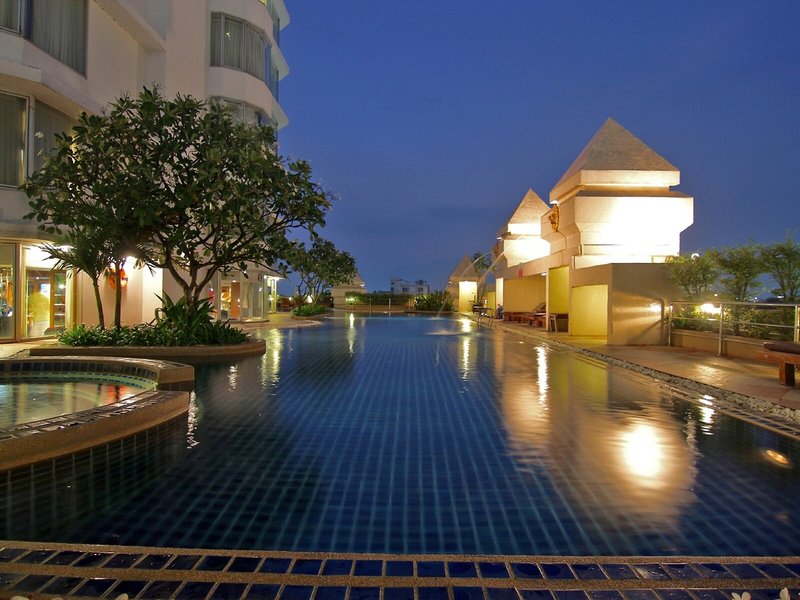 Duangtawan Hotel Chiang Mai 8