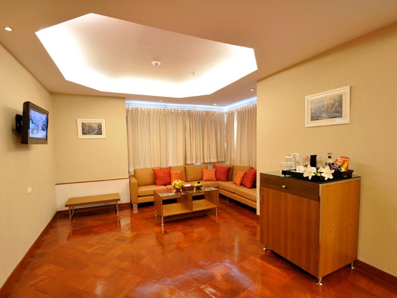 Duangtawan Hotel Chiang Mai 36