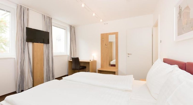 Dmg Apartments Hotel 1