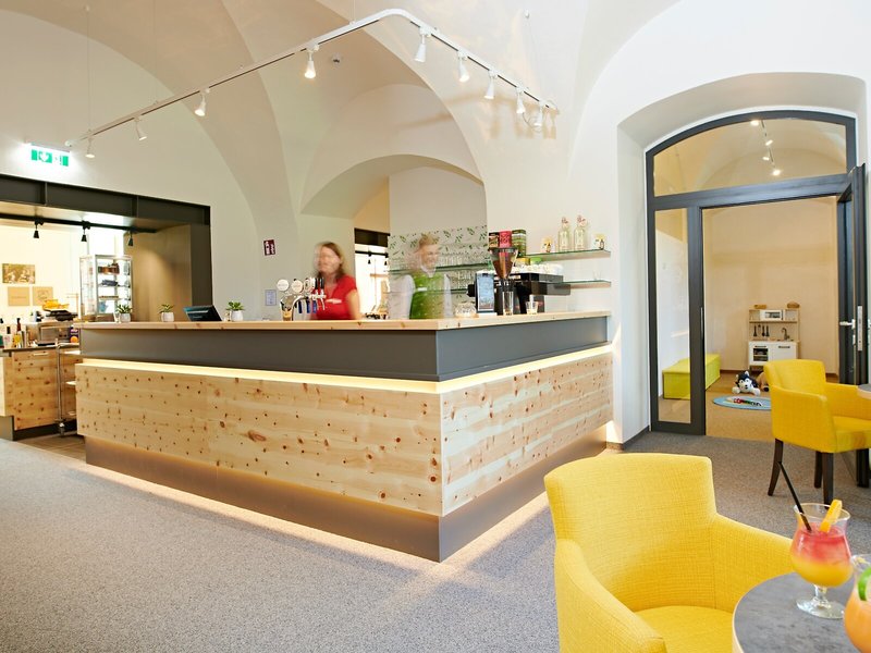 JUFA Hotel Stift Gurk 8