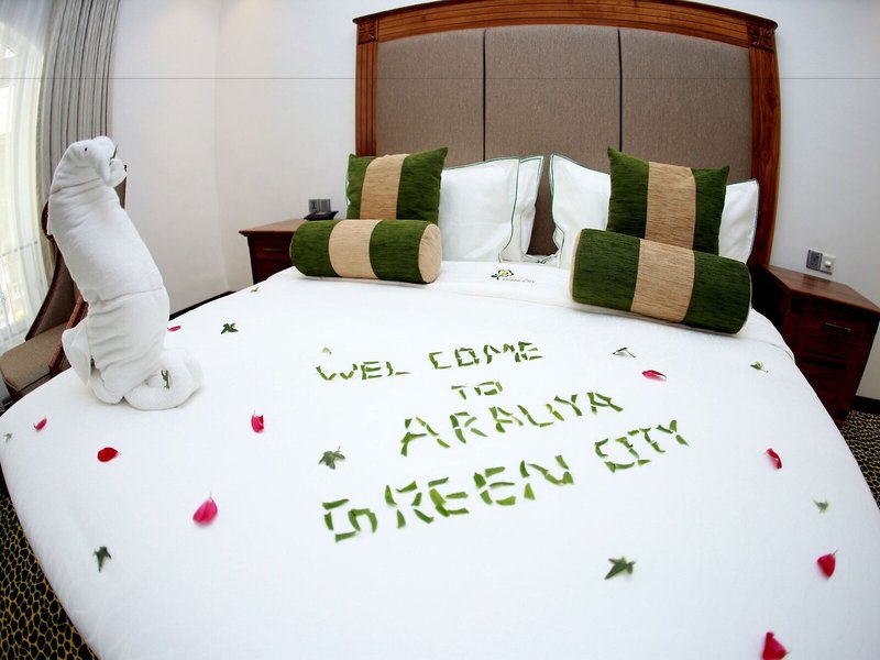 Araliya Green City 33