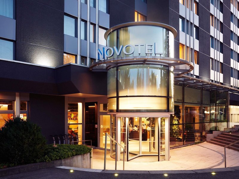 Novotel Zürich Airport Messe 4 - Exterior