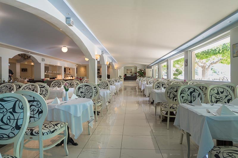 Sandy Beach Hotel 18