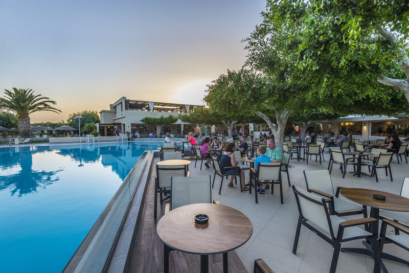 Sandy Beach Hotel 7